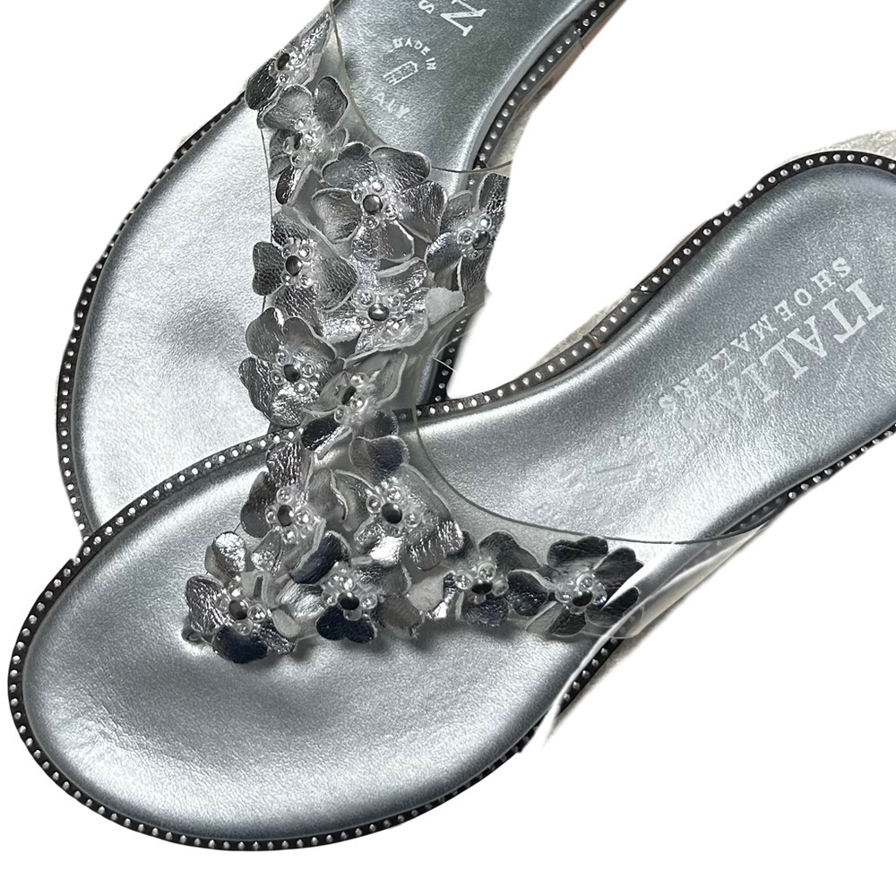 Women’s Brand New Sandals Size 8.5-Italian Shoemakers